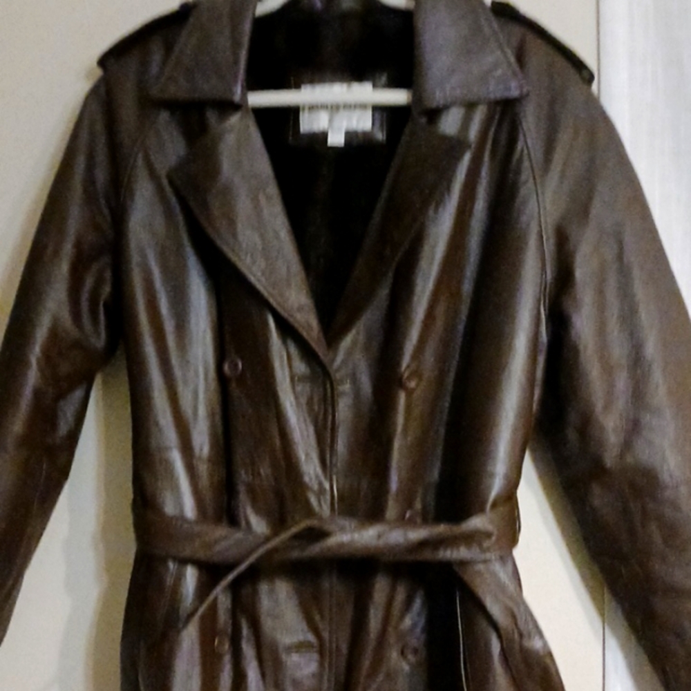 Charles Klein vintage Geniune leather coat in size M P